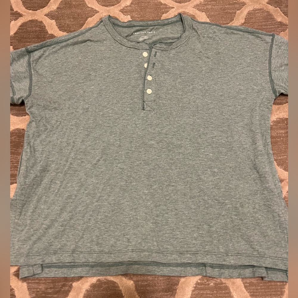 American Eagle Size Small Button Up Shirt, Greensih/ Blue cute slits on side